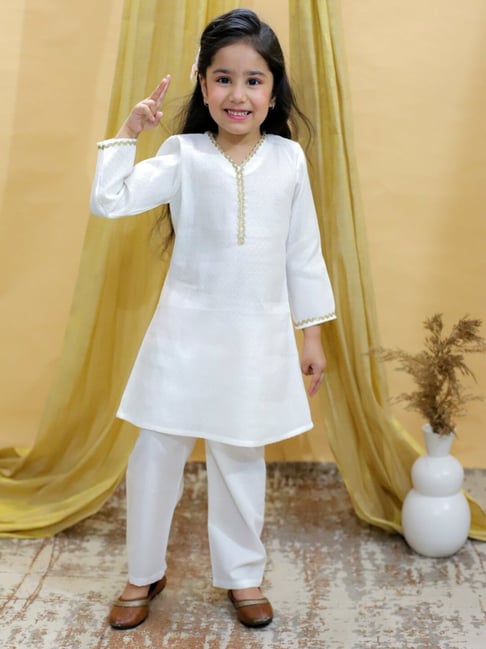 The Mom Store Girls White Kurta with Pajama-picture-21