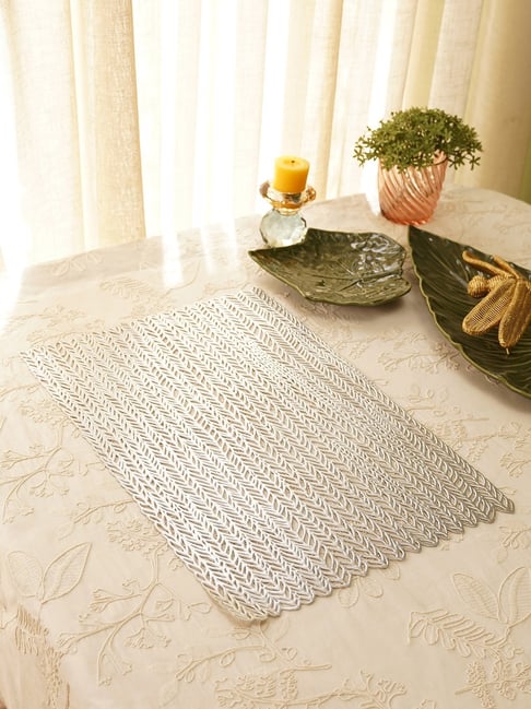 Pure Home and Living Silver Mesh Polyester Textured Placemats