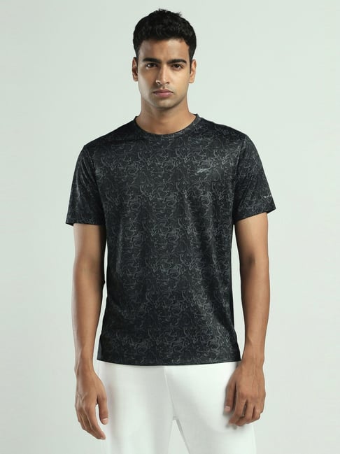 Reebok Black Regular Fit Printed Sports T-Shirt-picture-26