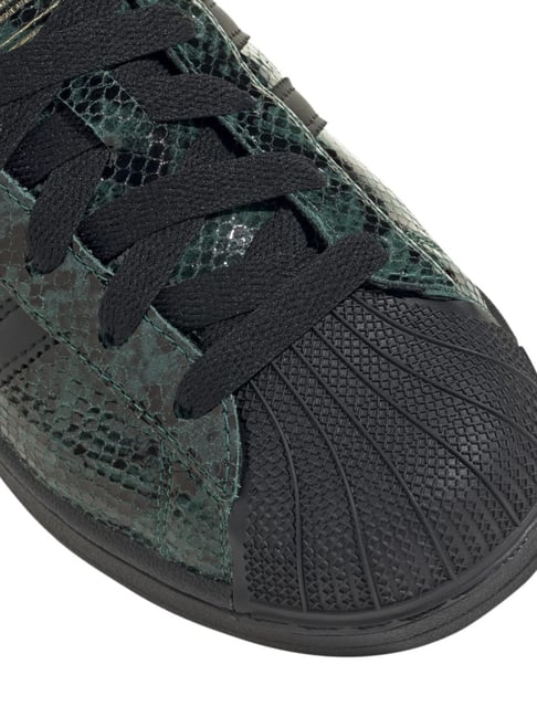 Buy SUPERSTAR II W at Best Price @ Tata CLiQ