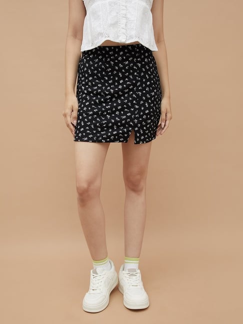 ginger by lifestyle Ginger Black Regular Fit Printed Skirt-picture-31