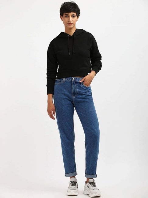 Fashion Black Hoodie Black Jeans White Shoes CALVIN KLEIN JEANS