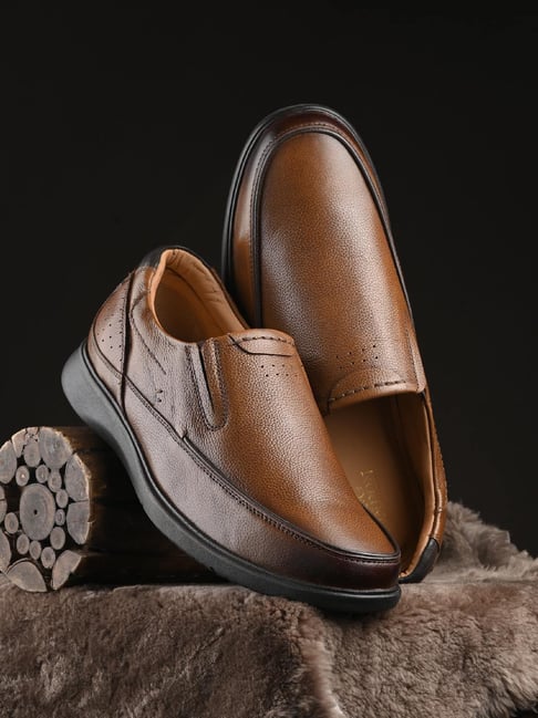 Clog London Men's Brown Formal Loafers