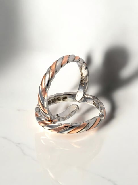 Rihi by P.C. Chandra Jewellers 925 Silver Dual Tone Twisted Toe Ring