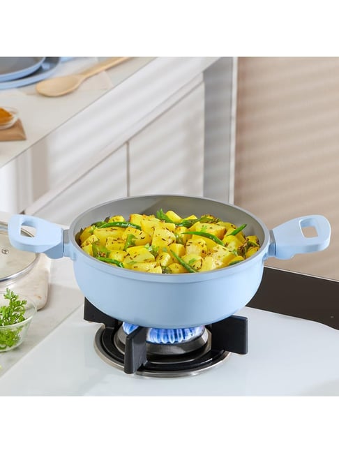 Borosil Sky Blue Ceramic Vajra 2.3 L Die Cast Deep Kadhai