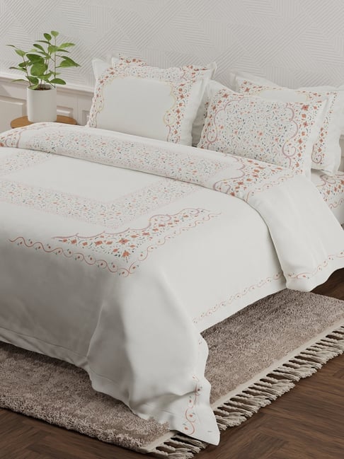 Boutique Living Platinum Pulse White & Red Cotton Ethnic 800 TC King Flat Bedsheet with 4 Pillow Covers-picture-21