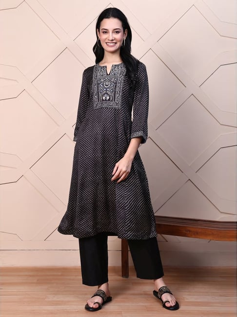 Folksong By W Black Satin Regular Fit Embroidered Kurta-picture-57