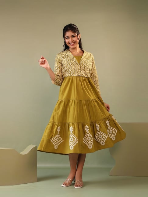 Studio Misri Green Layla Embroidered Relaxed Fit Midi Dress with Jacket