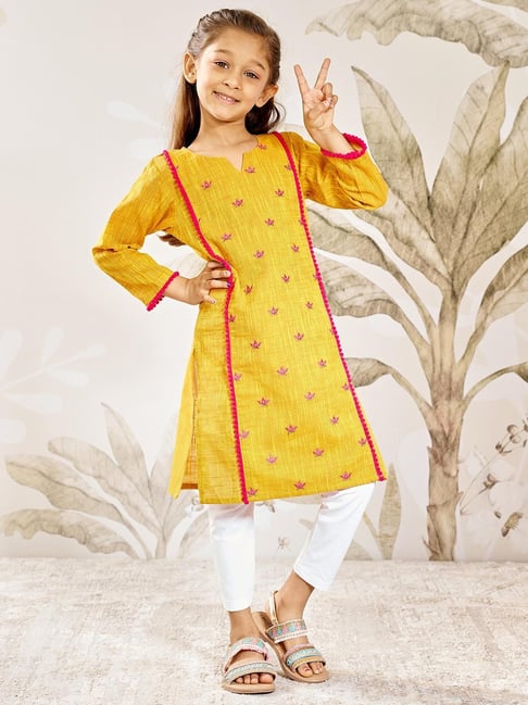 Vastramay Girls Mustard Cotton Regular Fit Embroidered Suit Set-picture-18