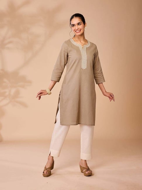 Daali Beige Regular Fit Embroidered Kurta-picture-18