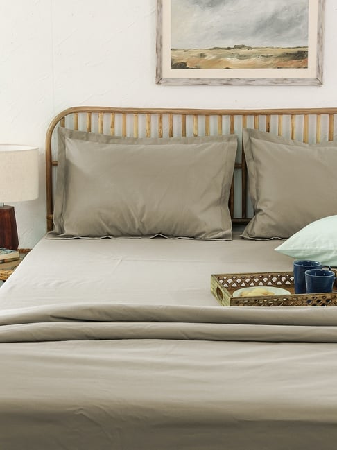 House This Beige Cotton 400 TC Double Bedsheet with 2 Pillow Covers