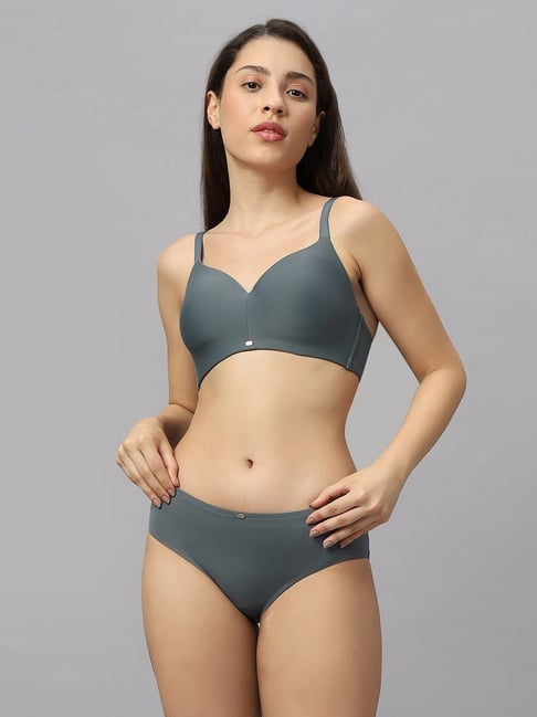 Soie Grey Solid Lingerie Set