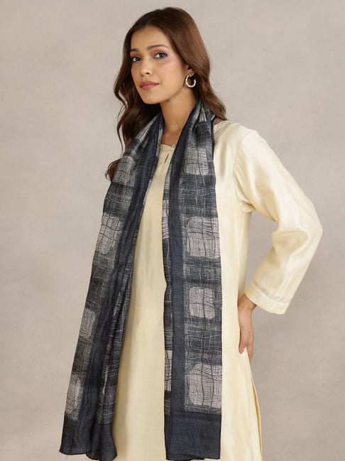 Fabindia Grey Silk Hand Block Printed Stole-picture-30