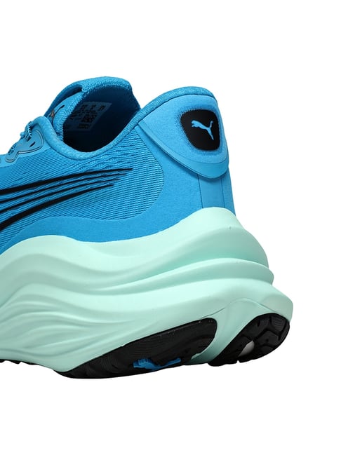 Buy Puma Unisex White & Blue mazing KING 21 IT Indoor Court Shoes