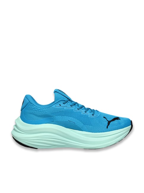 Buy Puma Unisex White Blue mazing KING 21 IT Indoor Court Shoes