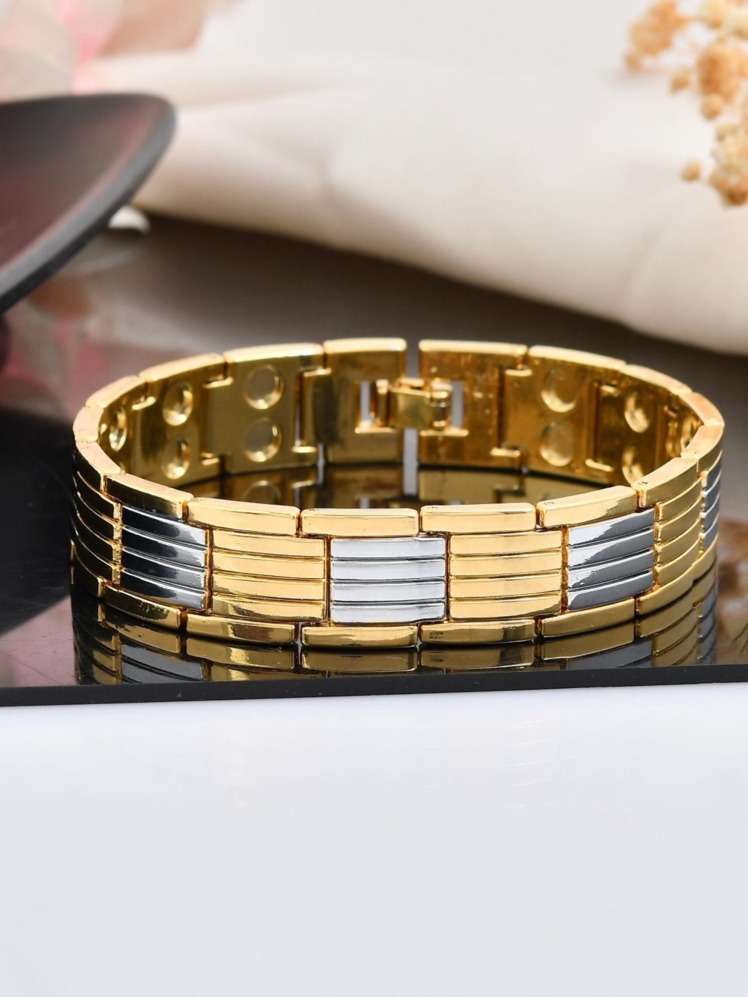 Circle of wisdom Bracelet シルバー×ゴールド VOJ Silver & Gold Toned Link Bio Energy Bracelets for Men