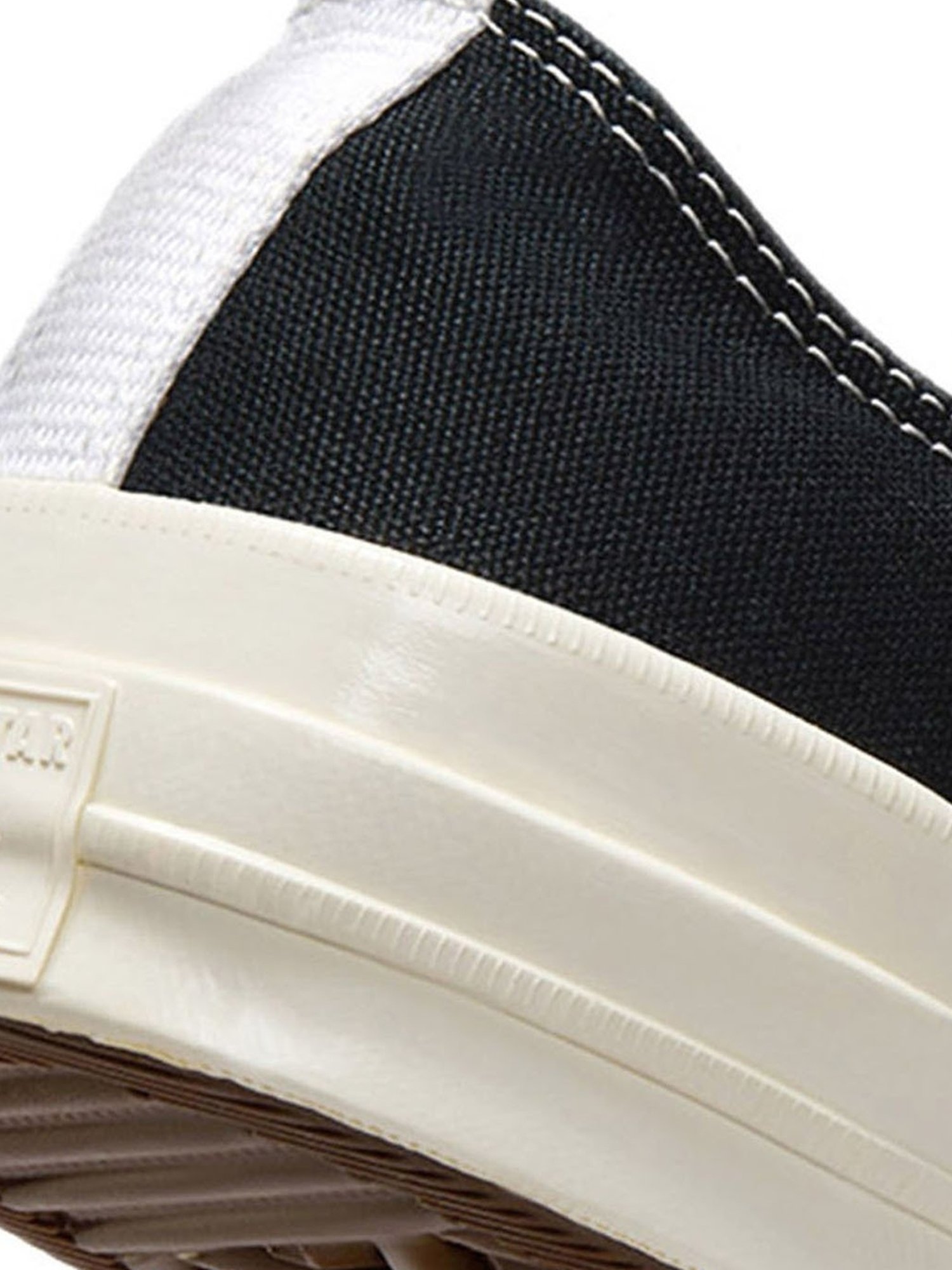 Converse Unisex Comme Des Garcons Play Chuck 70 Low Top Black Sneakers