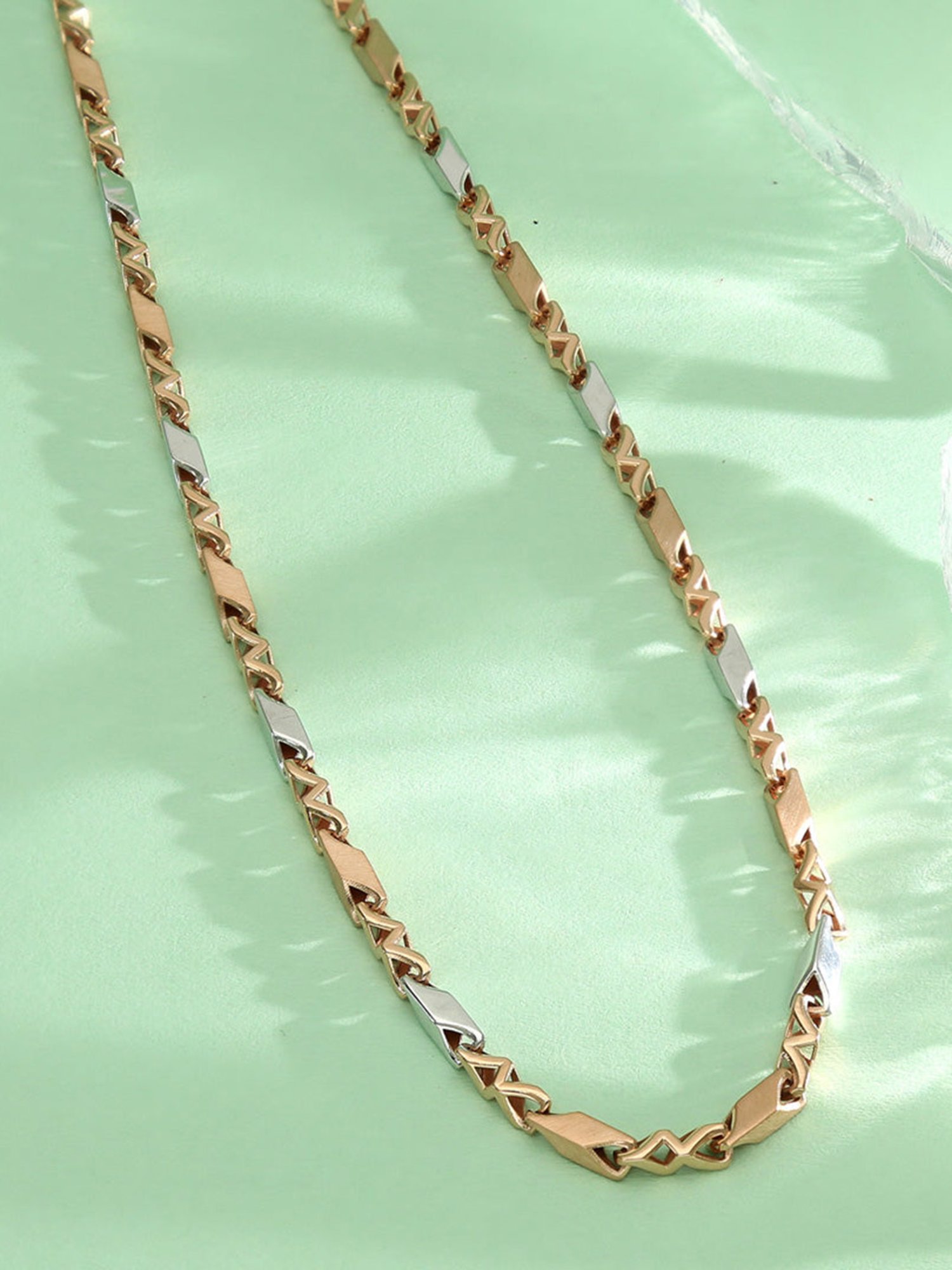 Buy P.N.Gadgil Jewellers 18K Dual OraCurve Gold Chain for Men at