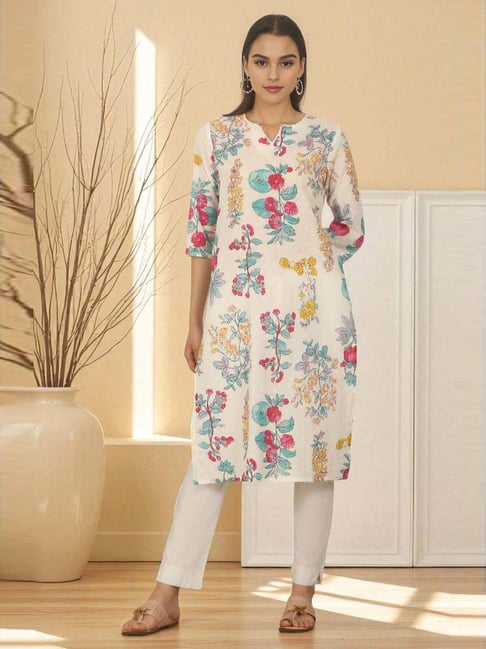 W White Pure Cotton Floral Three-Quarter Sleeves Kurta-picture-25
