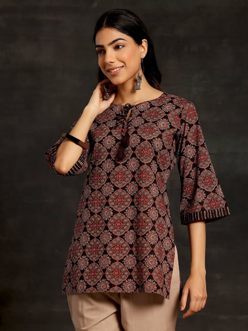 Libas Black Regular Fit Floral Print Kurti-picture-15