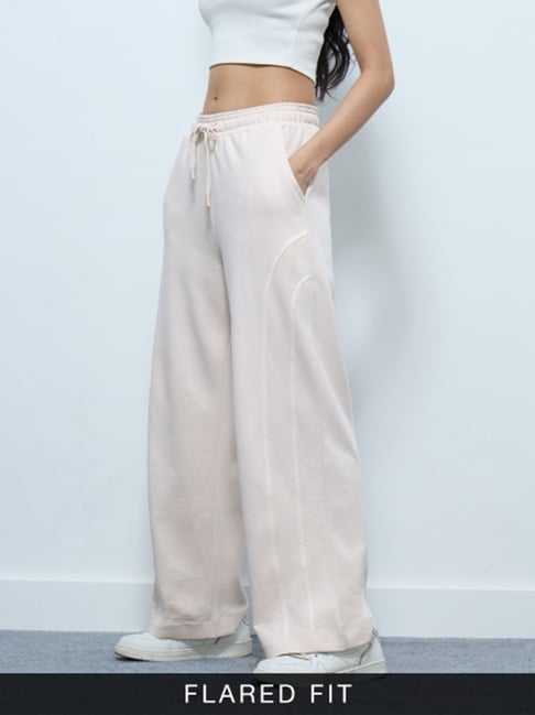The Souled Store Off White Cotton Relaxed Fit Mid Rise Trackpants-picture-24