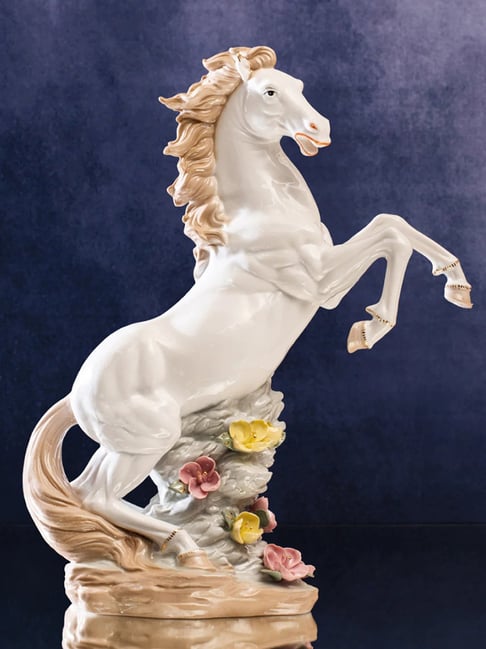 Smokey Cocktail White Resin Running Horse Decor-picture-48