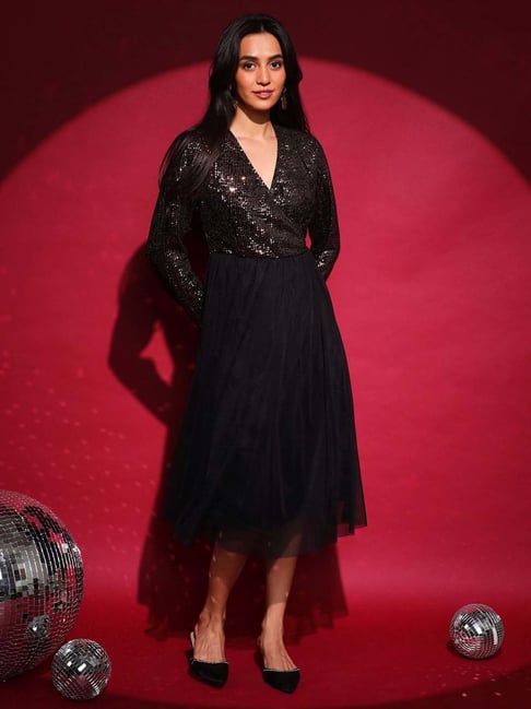 Pinacolada Black Regular Fit Embellished Dress