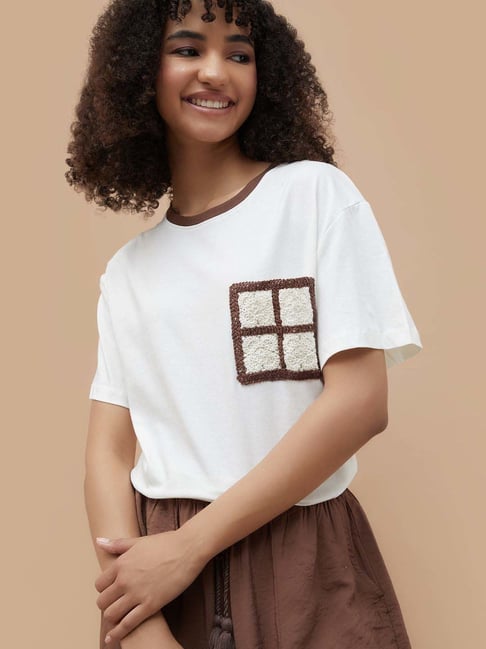 Fame Forever By Lifestyle Off White Cotton Regular Fit Embroidered T-Shirt-picture-19