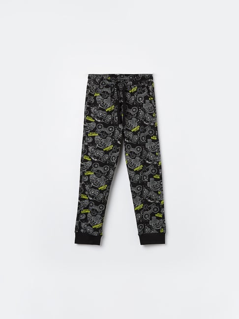 Fame Forever by Lifestyle Boys Black Cotton Printed Track Pants-picture-19