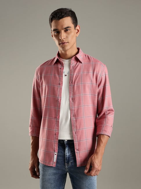 Tommy Hilfiger Pink Cotton Regular Fit Checks Shirt-picture-48