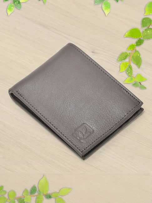 Woodland Brown Medium Leather Bi-Fold Wallet For Men-picture-27