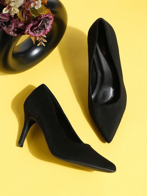 Flat N Heels Women's Black Pump Shoes