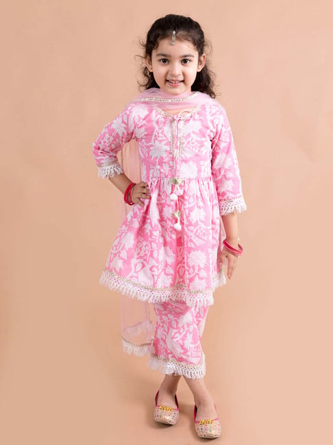 Pspeaches Girls Pink Cotton Regular Fit Floral Print Kurta Set-picture-34