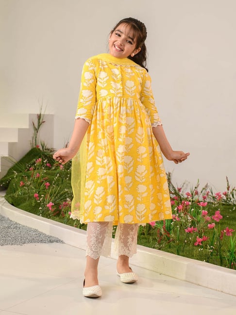 Pspeaches Girls Yellow Cotton Regular Fit Printed Kurta Set-picture-18