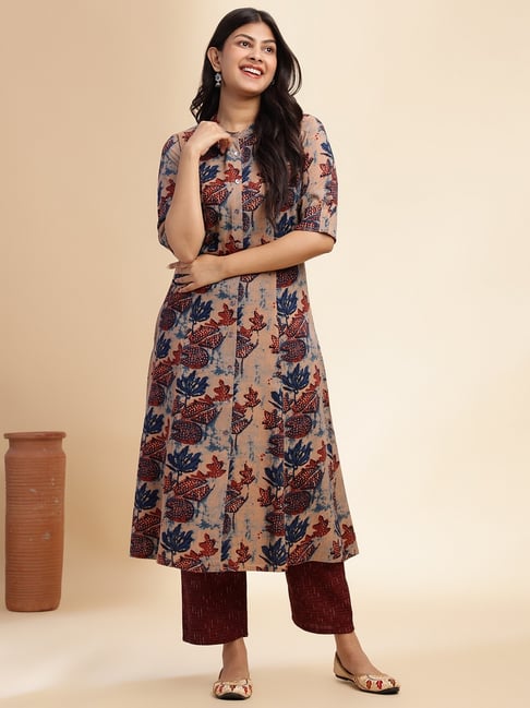 Aravalii Terracotta Forrest A-Line Short Sleeves Kurta-picture-35