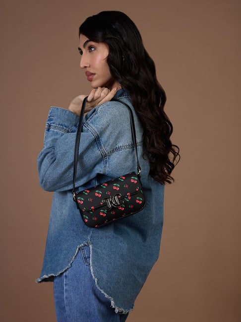 Juicy couture クロスボディー Juicy Couture Only Juicy Flap