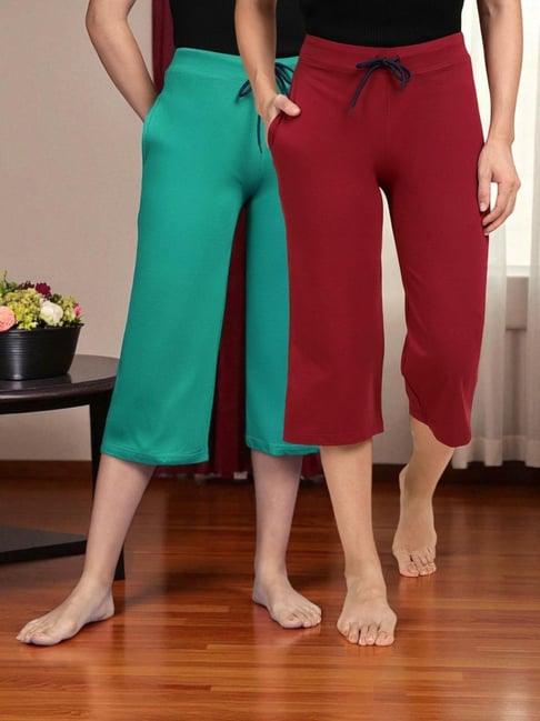 Kryptic Dark Green & Maroon Solid Capris - Pack Of 2