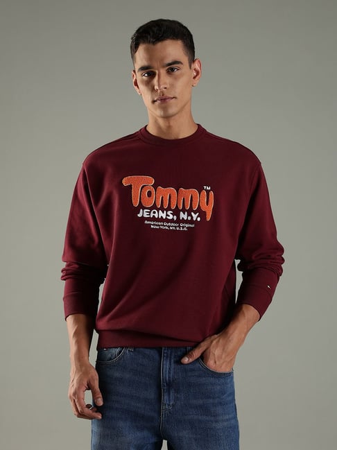 Tommy Hilfiger Maroon Cotton Comfort Fit Logo Printed Sweatshirt-image-13