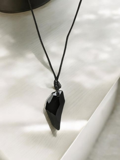 Buy OOMPH Black Wolf Tooth Fashion Pendant Necklace for Men and