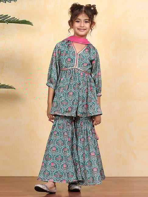 BIBA Girls Green Printed Suit Set-picture-46