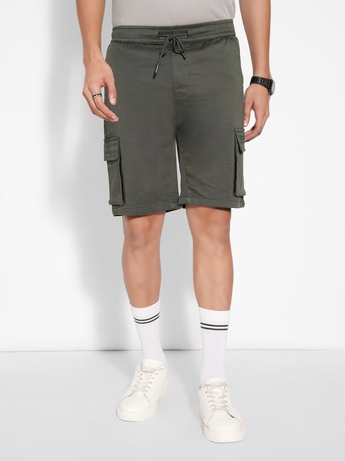 People By Pantaloons Green Slim Fit Cargo Shorts