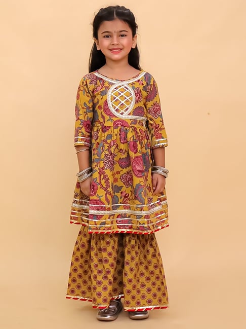 The Mom Store Girls Yellow Cotton Printed Kurta Set-picture-10