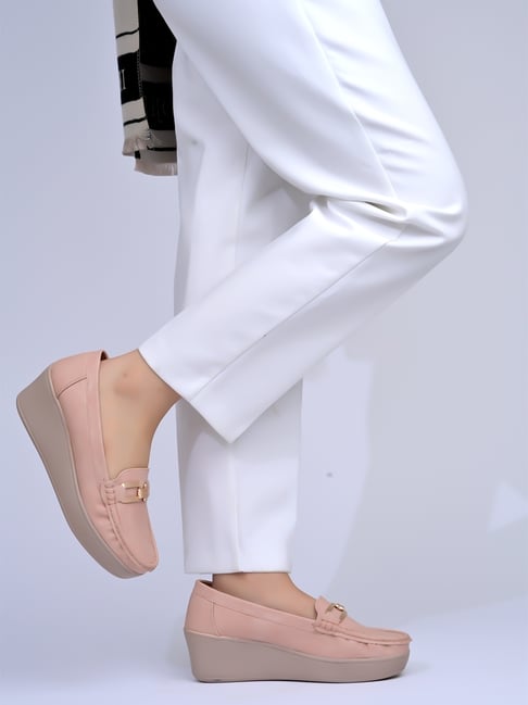 Shoetopia Women's Peach Wedge Loafers