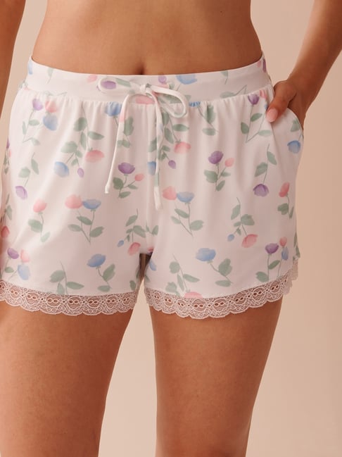 La Vie En Rose White Polyester Printed Shorts-picture-32