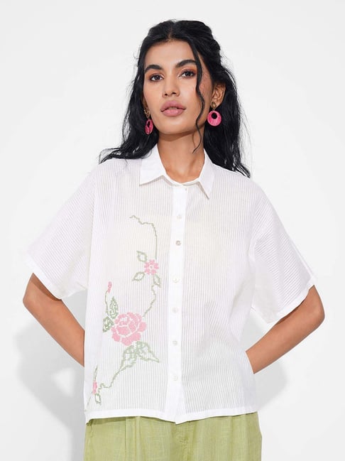 Akkriti By Pantaloons White Boxy Fit Embroidered Shirt-picture-32