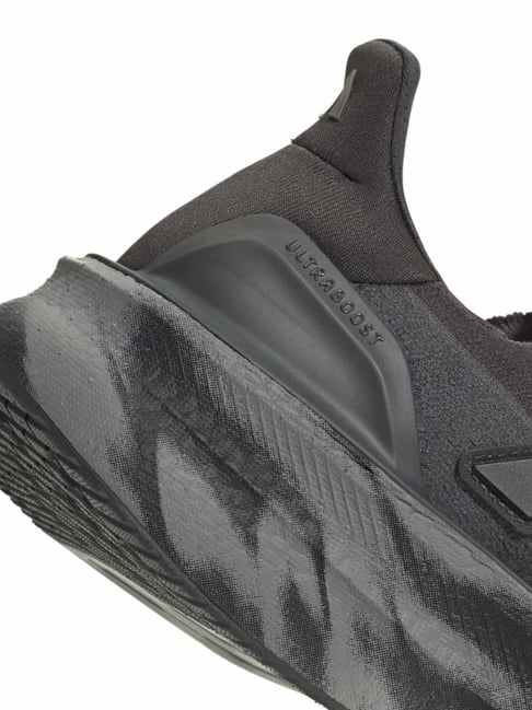 Buy ADIDAS Men's ULTRABOOST LIGHT 2.0 Grey Six Running Shoes at Best Price  @ Tata CLiQ