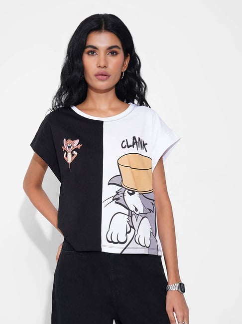 Sf Jeans By Pantaloons Black Beauty Comfort Fit Printed T-Shirt