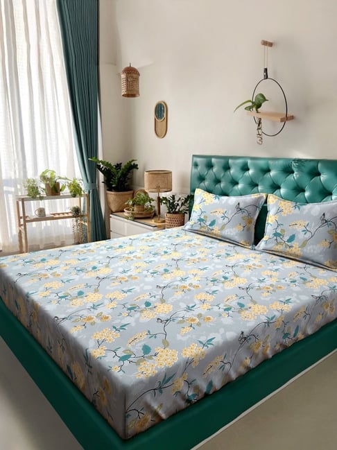 Klotthe Multicolor Cotton Blend Printed 300 TC King Flat Bedsheet with 2 Pillow Covers-picture-33