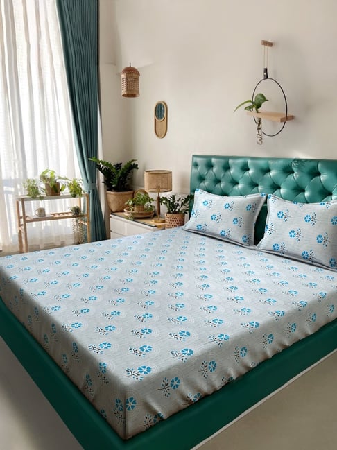 Klotthe Blue Cotton Printed 400 TC King Flat Bedsheet with 2 Pillow Covers-picture-17