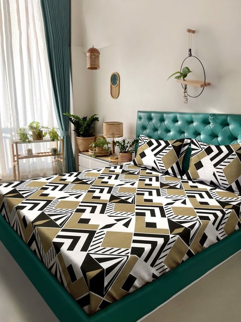 Klotthe Multicolor Cotton Blend Printed 300 TC King Flat Bedsheet with 2 Pillow Covers-picture-30